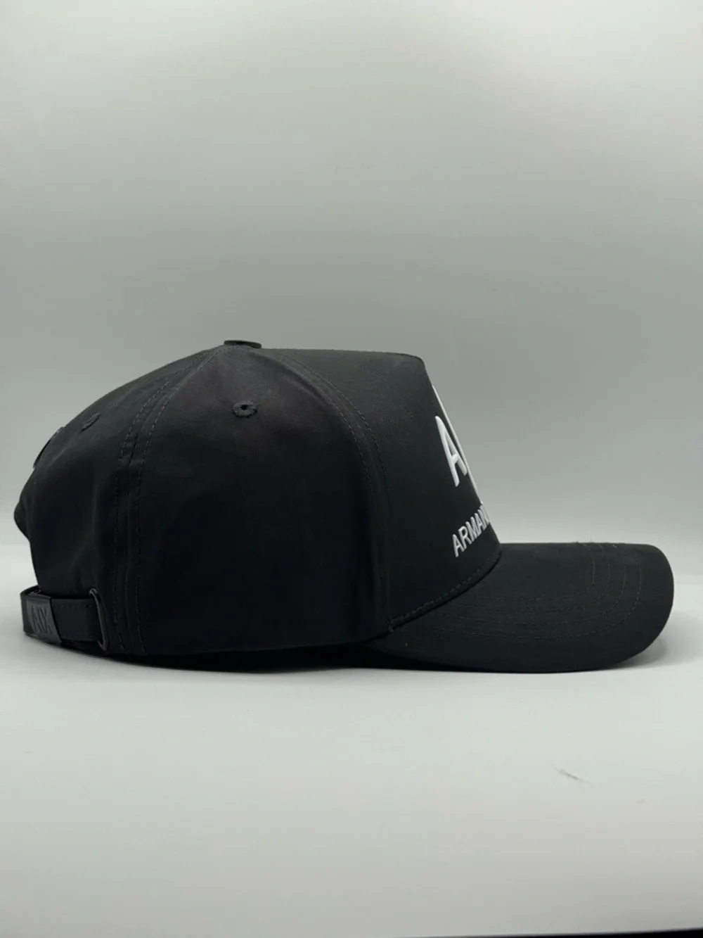 A | X Armani Exchange Hat - Picture 3 of 8